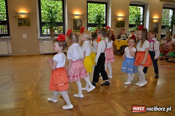 Zdjęcie w galerii na portalu naszraciborz.pl: Przegląd młodych talentów w Tworkowie wiadomości z regionu