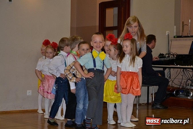 Zdjęcie w galerii na portalu naszraciborz.pl: Przegląd młodych talentów w Tworkowie wiadomości z regionu