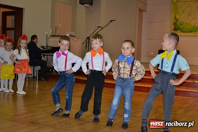 Zdjęcie w galerii na portalu naszraciborz.pl: Przegląd młodych talentów w Tworkowie wiadomości z regionu