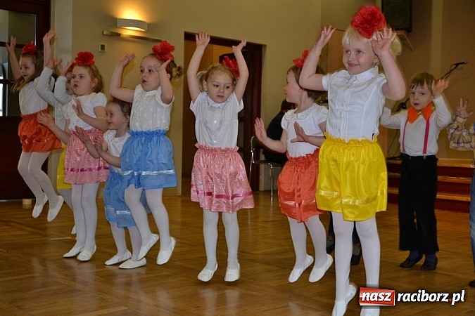 Zdjęcie w galerii na portalu naszraciborz.pl: Przegląd młodych talentów w Tworkowie wiadomości z regionu