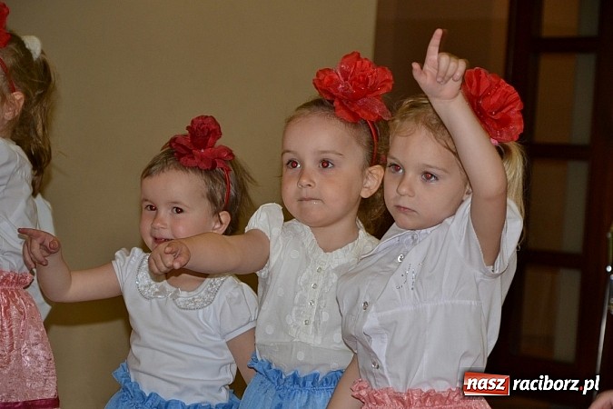 Zdjęcie w galerii na portalu naszraciborz.pl: Przegląd młodych talentów w Tworkowie wiadomości z regionu