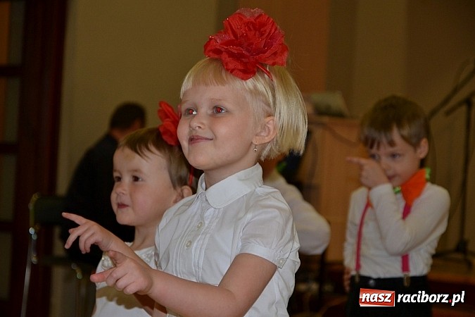 Zdjęcie w galerii na portalu naszraciborz.pl: Przegląd młodych talentów w Tworkowie wiadomości z regionu