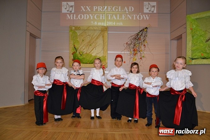 Zdjęcie w galerii na portalu naszraciborz.pl: Przegląd młodych talentów w Tworkowie wiadomości z regionu