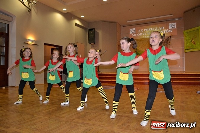 Zdjęcie w galerii na portalu naszraciborz.pl: Przegląd młodych talentów w Tworkowie wiadomości z regionu