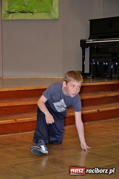 Zdjęcie w galerii na portalu naszraciborz.pl: Przegląd młodych talentów w Tworkowie wiadomości z regionu