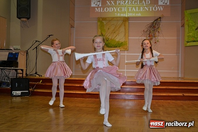 Zdjęcie w galerii na portalu naszraciborz.pl: Przegląd młodych talentów w Tworkowie wiadomości z regionu