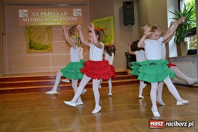 Zdjęcie w galerii na portalu naszraciborz.pl: Przegląd młodych talentów w Tworkowie wiadomości z regionu