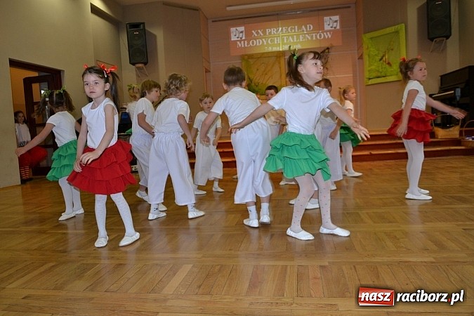 Zdjęcie w galerii na portalu naszraciborz.pl: Przegląd młodych talentów w Tworkowie wiadomości z regionu