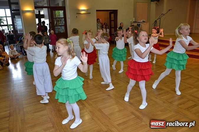 Zdjęcie w galerii na portalu naszraciborz.pl: Przegląd młodych talentów w Tworkowie wiadomości z regionu