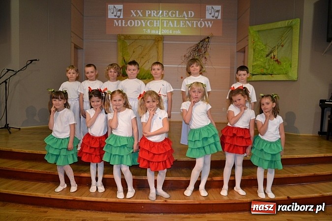 Zdjęcie w galerii na portalu naszraciborz.pl: Przegląd młodych talentów w Tworkowie wiadomości z regionu