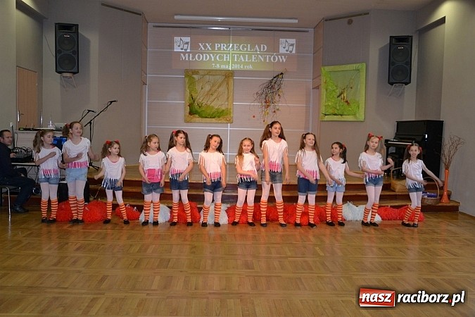 Zdjęcie w galerii na portalu naszraciborz.pl: Przegląd młodych talentów w Tworkowie wiadomości z regionu