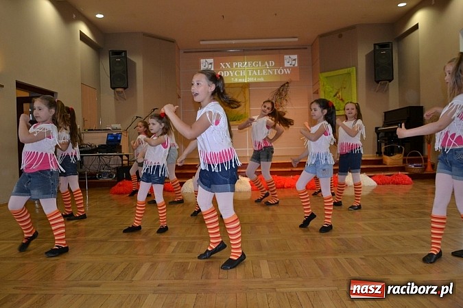 Zdjęcie w galerii na portalu naszraciborz.pl: Przegląd młodych talentów w Tworkowie wiadomości z regionu