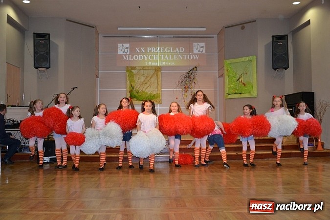 Zdjęcie w galerii na portalu naszraciborz.pl: Przegląd młodych talentów w Tworkowie wiadomości z regionu