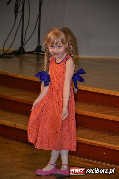 Zdjęcie w galerii na portalu naszraciborz.pl: Przegląd młodych talentów w Tworkowie wiadomości z regionu