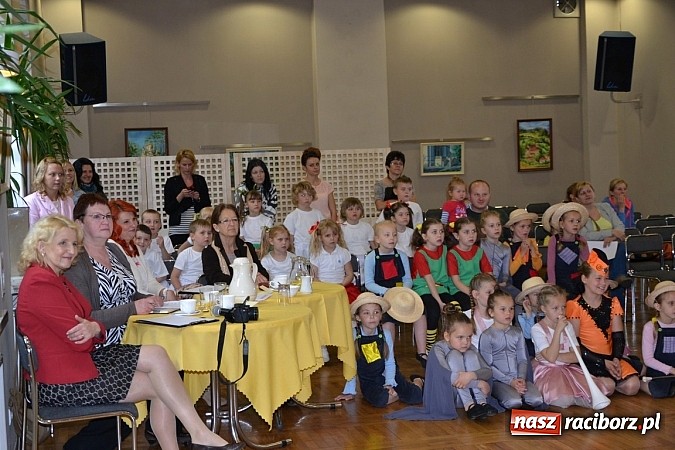 Zdjęcie w galerii na portalu naszraciborz.pl: Przegląd młodych talentów w Tworkowie wiadomości z regionu