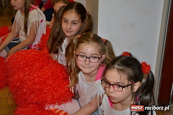 Zdjęcie w galerii na portalu naszraciborz.pl: Przegląd młodych talentów w Tworkowie wiadomości z regionu