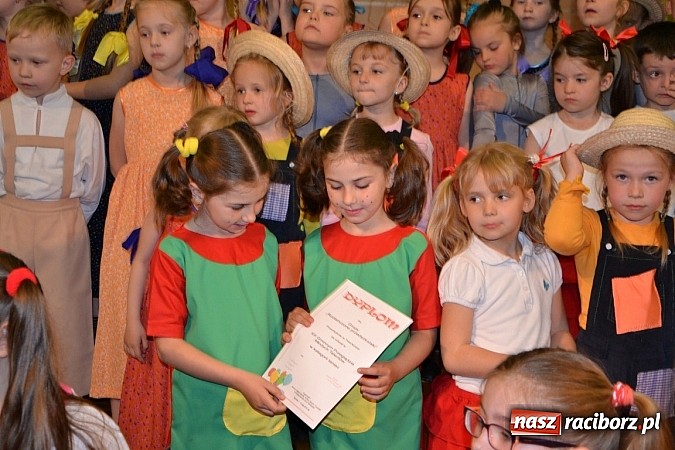 Zdjęcie w galerii na portalu naszraciborz.pl: Przegląd młodych talentów w Tworkowie wiadomości z regionu