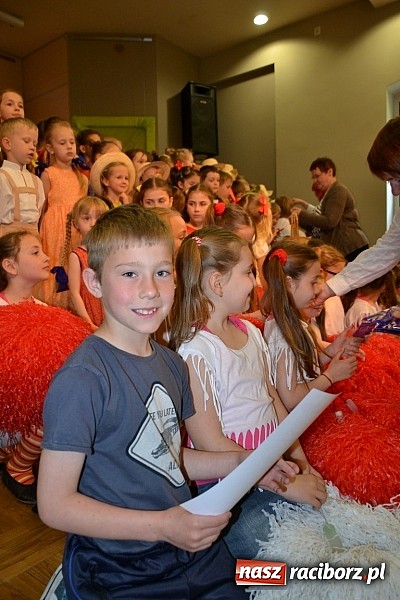 Zdjęcie w galerii na portalu naszraciborz.pl: Przegląd młodych talentów w Tworkowie wiadomości z regionu