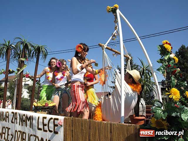 Zdjęcie w galerii na portalu naszraciborz.pl: Nie ma byka nad sudolskiego rolnika wiadomości z regionu
