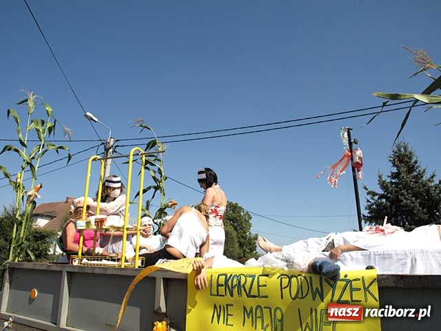 Zdjęcie w galerii na portalu naszraciborz.pl: Nie ma byka nad sudolskiego rolnika wiadomości z regionu