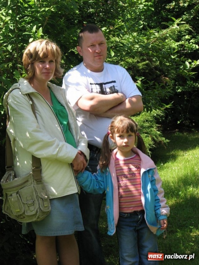 Zdjęcie w galerii na portalu naszraciborz.pl: Chóralne śpiewy pod pomnikiem wiadomości z regionu