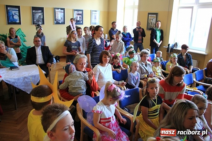 Zdjęcie w galerii na portalu naszraciborz.pl: Wiosennie i kolorowo w raciborskiej Strzesze wiadomości z regionu