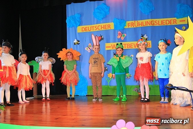 Zdjęcie w galerii na portalu naszraciborz.pl: Wiosennie i kolorowo w raciborskiej Strzesze wiadomości z regionu