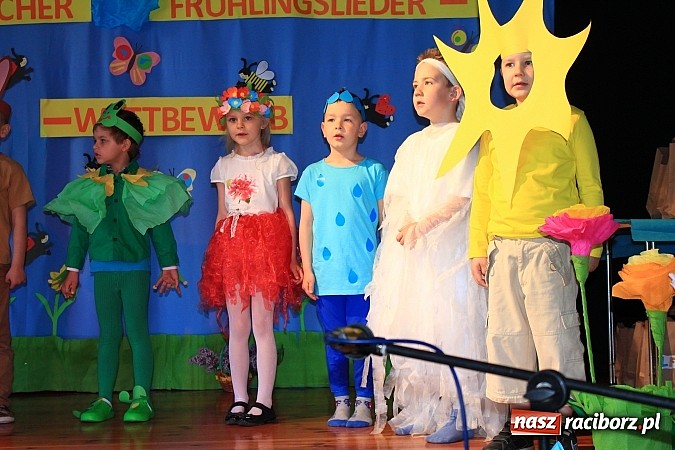 Zdjęcie w galerii na portalu naszraciborz.pl: Wiosennie i kolorowo w raciborskiej Strzesze wiadomości z regionu