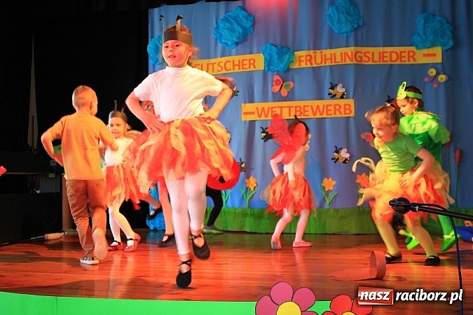 Zdjęcie w galerii na portalu naszraciborz.pl: Wiosennie i kolorowo w raciborskiej Strzesze wiadomości z regionu