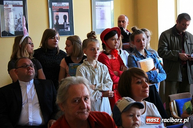 Zdjęcie w galerii na portalu naszraciborz.pl: Wiosennie i kolorowo w raciborskiej Strzesze wiadomości z regionu