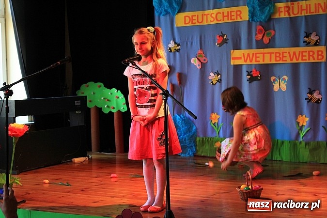 Zdjęcie w galerii na portalu naszraciborz.pl: Wiosennie i kolorowo w raciborskiej Strzesze wiadomości z regionu