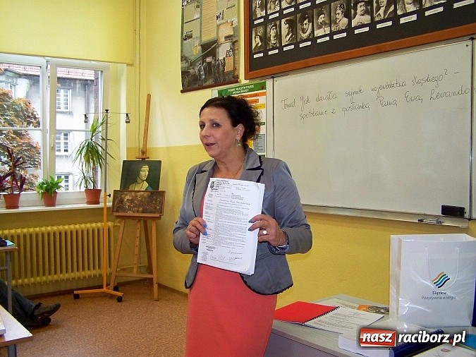 Zdjęcie w galerii na portalu naszraciborz.pl: Jak działa Sejmik Województwa Śląskiego? - lekcja w G5 wiadomości z regionu