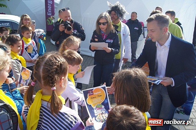 Zdjęcie w galerii na portalu naszraciborz.pl: Wielki sukces uczni&oacute;w ZSG w Nędzy. Dr Tomasz Rożek z TVN zachwycony szkołą wiadomości z regionu