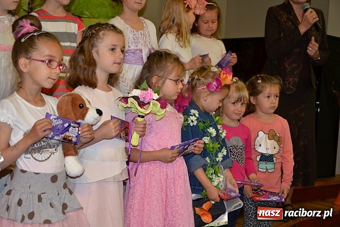 Zdjęcie w galerii na portalu naszraciborz.pl: Tworkowski przegląd młodych talent&oacute;w - fotoreportaż z dnia drugiego wiadomości z regionu