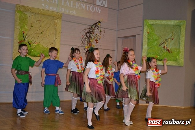 Zdjęcie w galerii na portalu naszraciborz.pl: Tworkowski przegląd młodych talent&oacute;w - fotoreportaż z dnia drugiego wiadomości z regionu