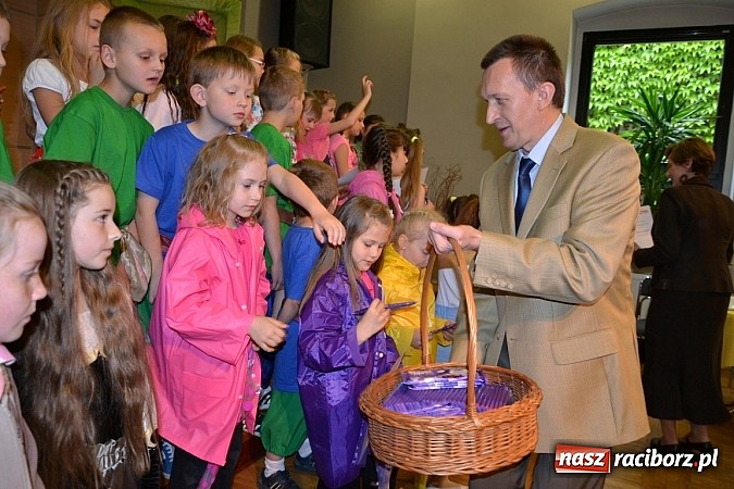 Zdjęcie w galerii na portalu naszraciborz.pl: Tworkowski przegląd młodych talent&oacute;w - fotoreportaż z dnia drugiego wiadomości z regionu