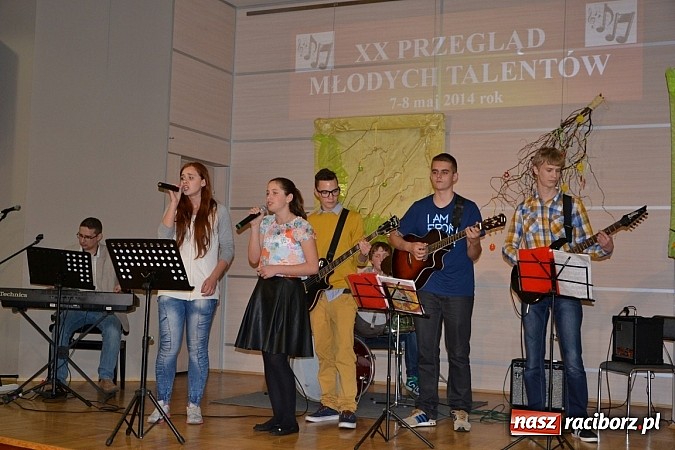Zdjęcie w galerii na portalu naszraciborz.pl: Tworkowski przegląd młodych talent&oacute;w - fotoreportaż z dnia drugiego wiadomości z regionu