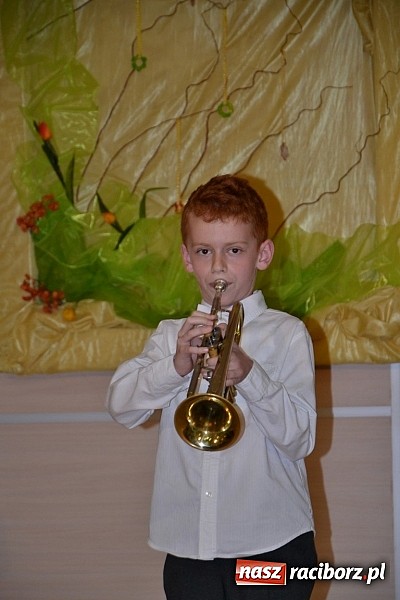 Zdjęcie w galerii na portalu naszraciborz.pl: Tworkowski przegląd młodych talent&oacute;w - fotoreportaż z dnia drugiego wiadomości z regionu