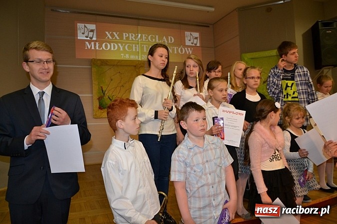 Zdjęcie w galerii na portalu naszraciborz.pl: Tworkowski przegląd młodych talent&oacute;w - fotoreportaż z dnia drugiego wiadomości z regionu