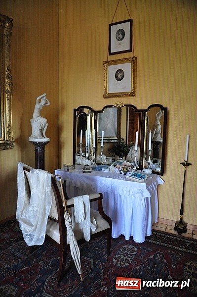 Zdjęcie w galerii na portalu naszraciborz.pl: Wycieczka na weekend: Zamek w Hradcu wiadomości z regionu