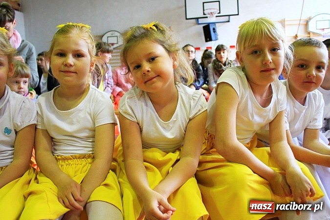 Zdjęcie w galerii na portalu naszraciborz.pl: Bądź dobry jak chleb, czyli IV Festiwal Pozytywnych Wartości w Bieńkowicach wiadomości z regionu