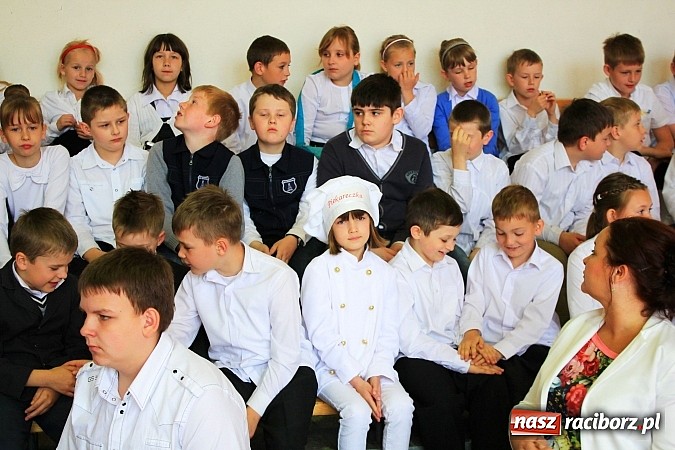 Zdjęcie w galerii na portalu naszraciborz.pl: Bądź dobry jak chleb, czyli IV Festiwal Pozytywnych Wartości w Bieńkowicach wiadomości z regionu