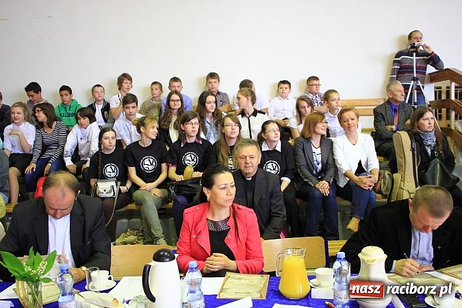 Zdjęcie w galerii na portalu naszraciborz.pl: Bądź dobry jak chleb, czyli IV Festiwal Pozytywnych Wartości w Bieńkowicach wiadomości z regionu