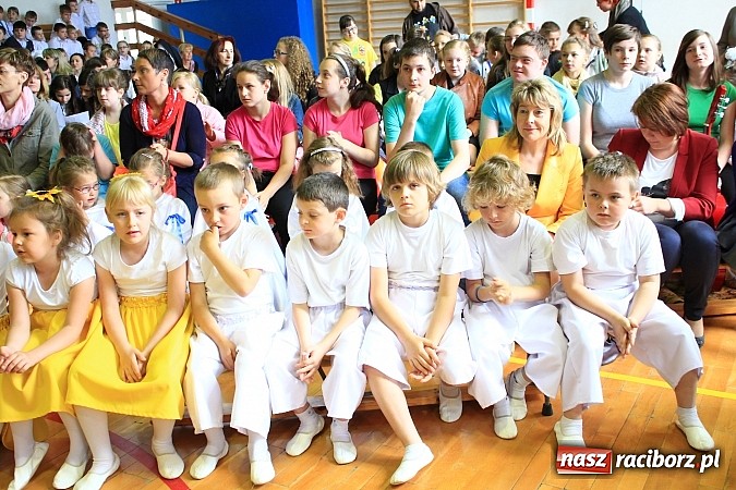 Zdjęcie w galerii na portalu naszraciborz.pl: Bądź dobry jak chleb, czyli IV Festiwal Pozytywnych Wartości w Bieńkowicach wiadomości z regionu