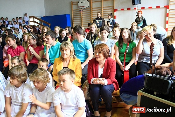 Zdjęcie w galerii na portalu naszraciborz.pl: Bądź dobry jak chleb, czyli IV Festiwal Pozytywnych Wartości w Bieńkowicach wiadomości z regionu