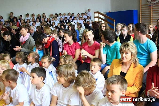 Zdjęcie w galerii na portalu naszraciborz.pl: Bądź dobry jak chleb, czyli IV Festiwal Pozytywnych Wartości w Bieńkowicach wiadomości z regionu