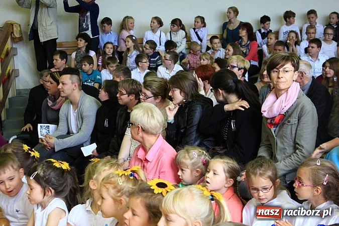 Zdjęcie w galerii na portalu naszraciborz.pl: Bądź dobry jak chleb, czyli IV Festiwal Pozytywnych Wartości w Bieńkowicach wiadomości z regionu