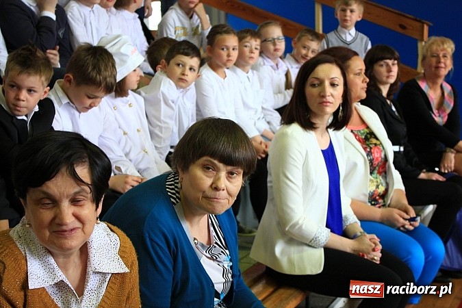 Zdjęcie w galerii na portalu naszraciborz.pl: Bądź dobry jak chleb, czyli IV Festiwal Pozytywnych Wartości w Bieńkowicach wiadomości z regionu