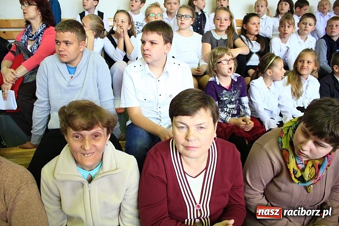 Zdjęcie w galerii na portalu naszraciborz.pl: Bądź dobry jak chleb, czyli IV Festiwal Pozytywnych Wartości w Bieńkowicach wiadomości z regionu