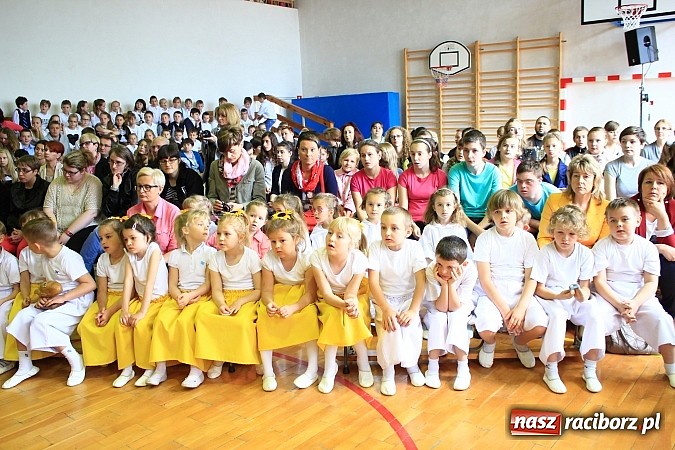 Zdjęcie w galerii na portalu naszraciborz.pl: Bądź dobry jak chleb, czyli IV Festiwal Pozytywnych Wartości w Bieńkowicach wiadomości z regionu